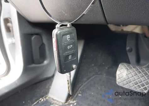 2017 Volkswagen Tiguan 2.0T/2.0T S z USA, uszkodzony, nr VIN WVGAV7AX6HK047586